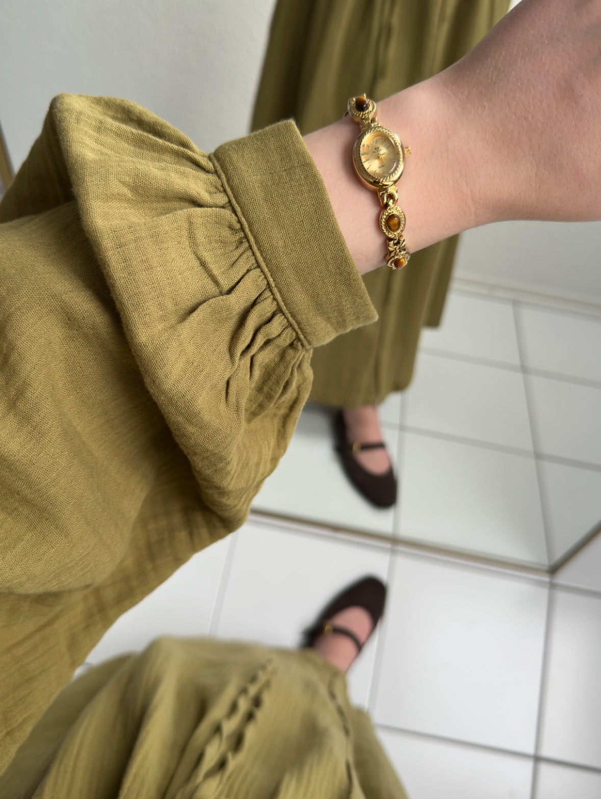 Geknöpftes Musselinkleid - Senf