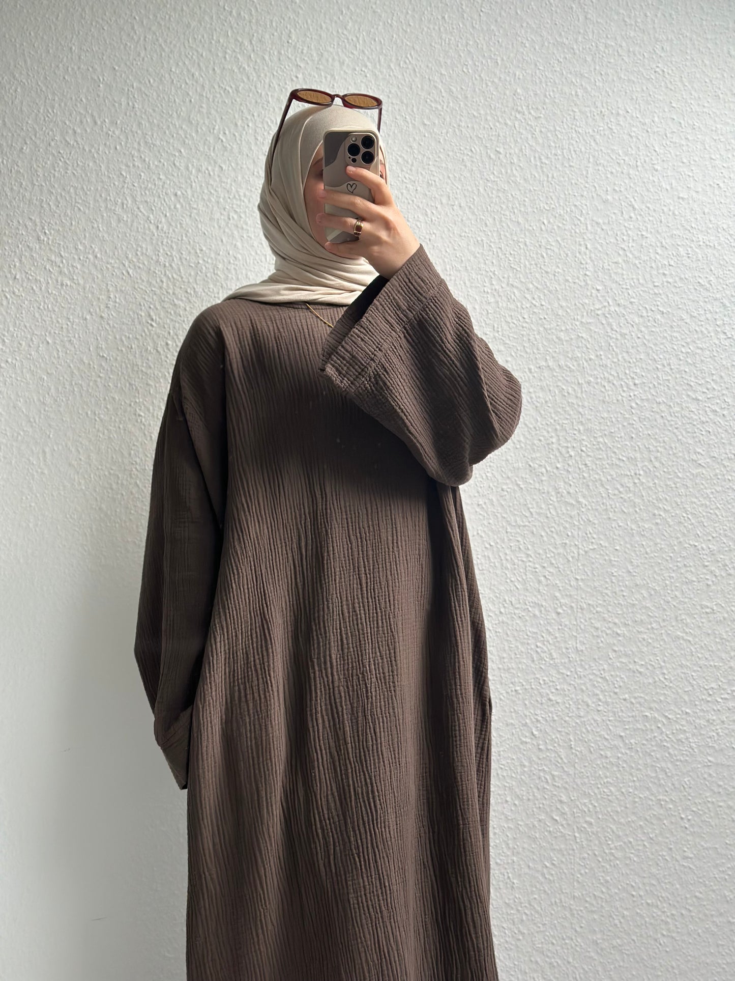 Musselin Nayra Abaya - Braun