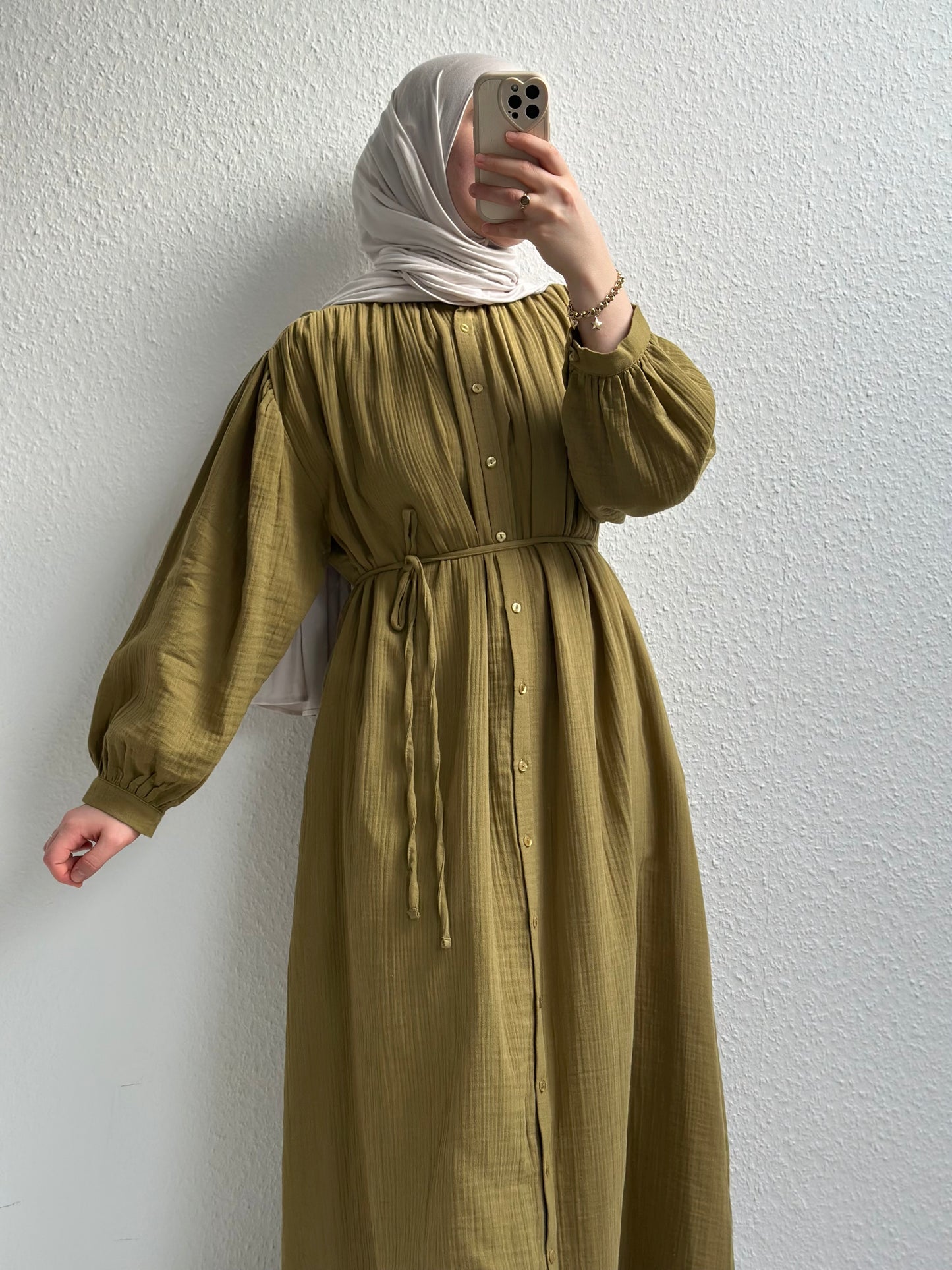 Geknöpftes Musselinkleid - Senf