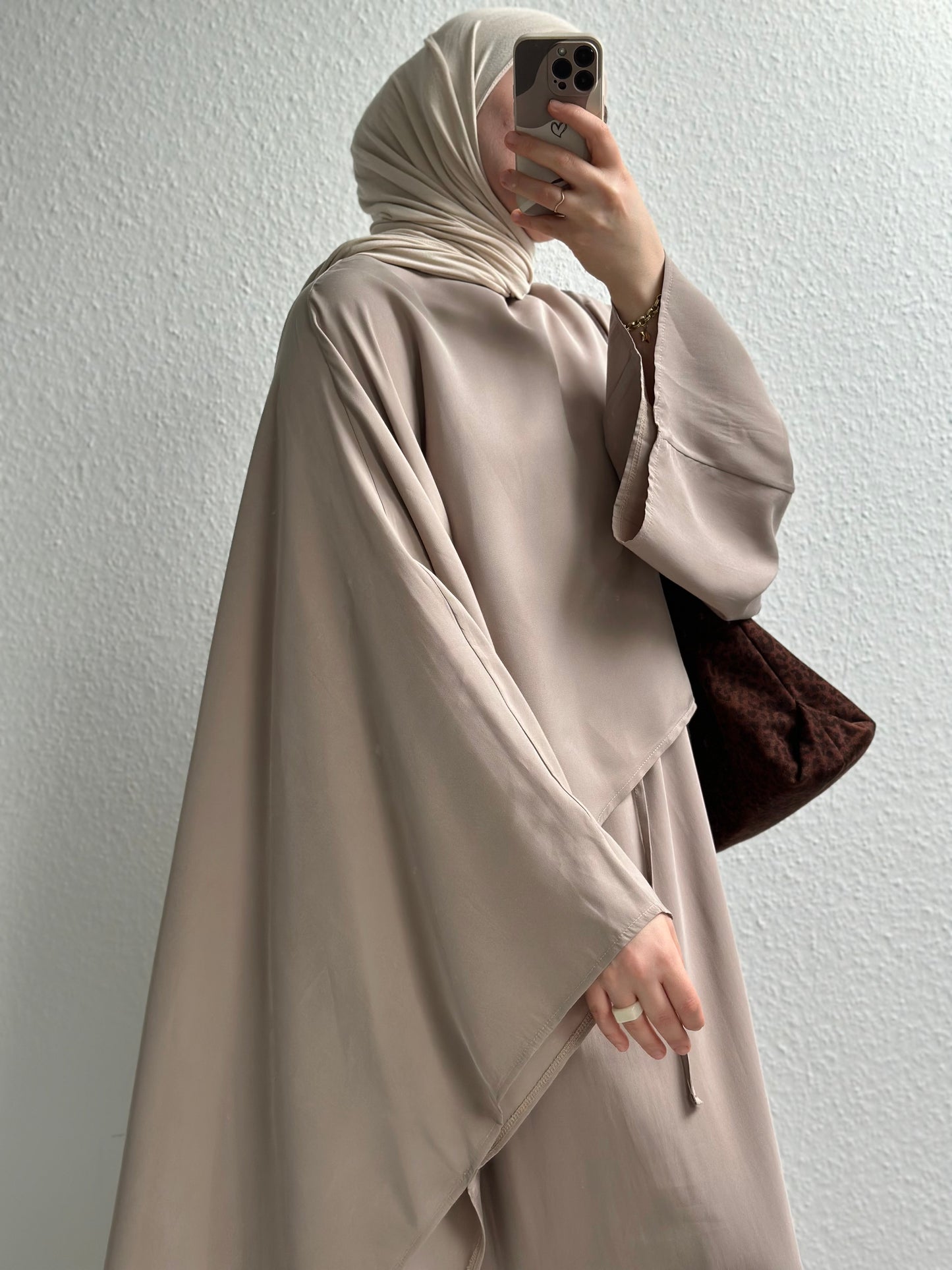 Zaya Cupro Abaya - Beige