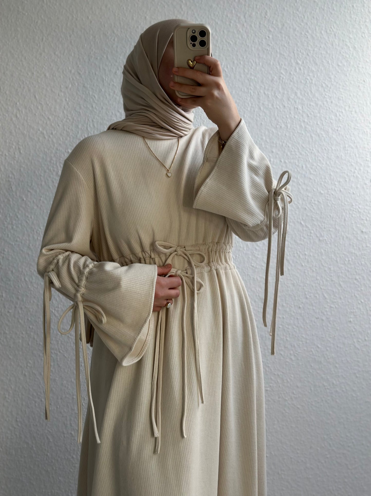 Veloura Kleid - Beige