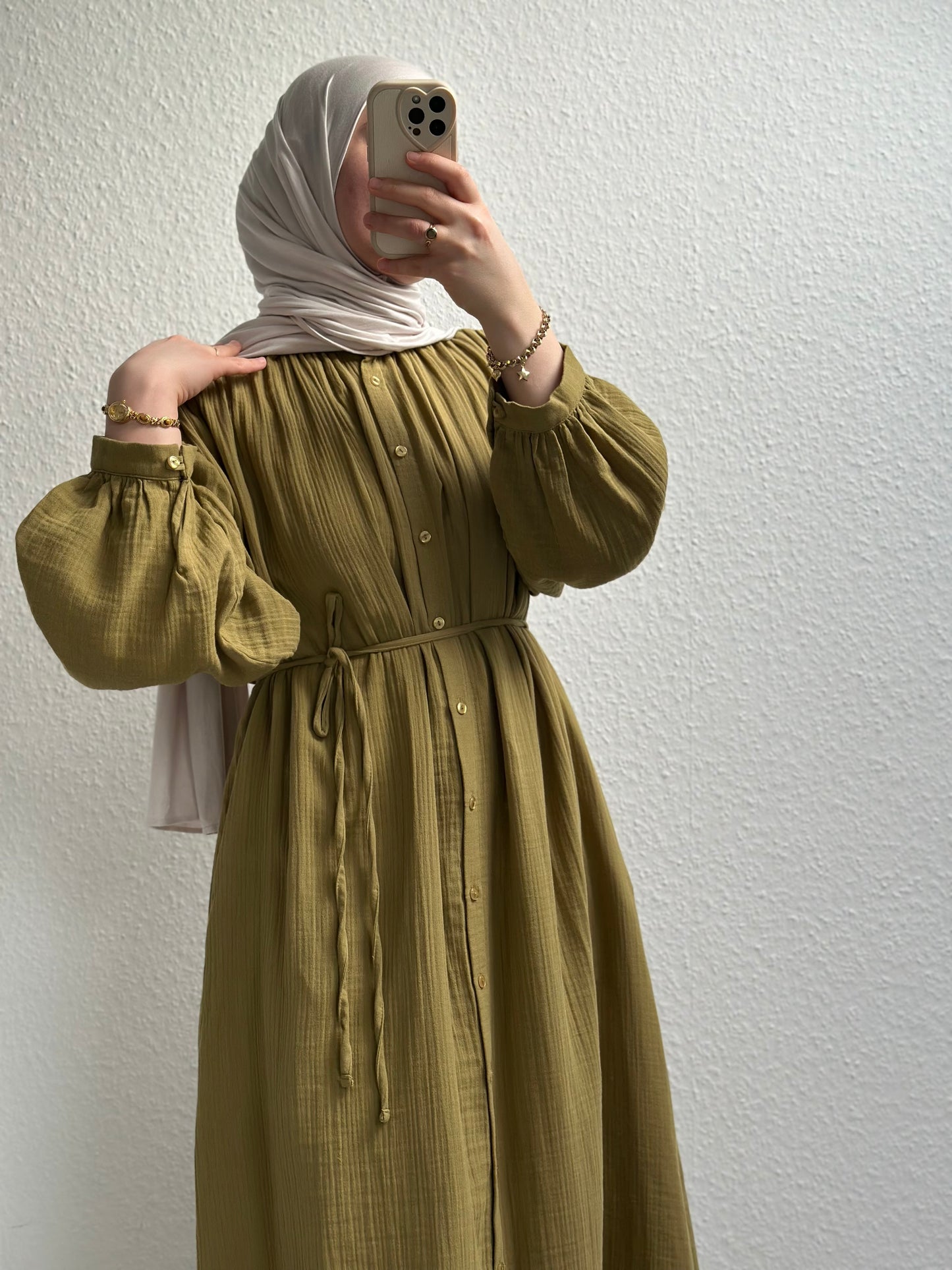 Geknöpftes Musselinkleid - Senf